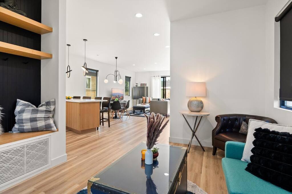 Rooftop 3b 3ba House Near Dodger Stadium And Dtla Holiday home Los Angeles