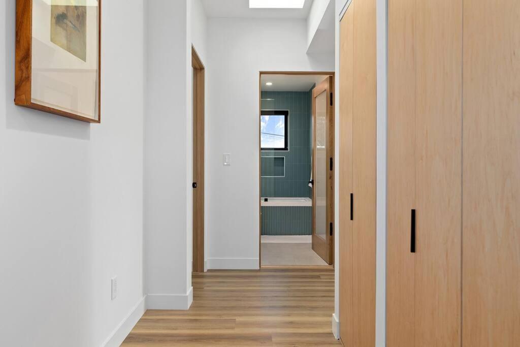 Rooftop 3b 3ba House Near Dodger Stadium And Dtla Holiday home *
