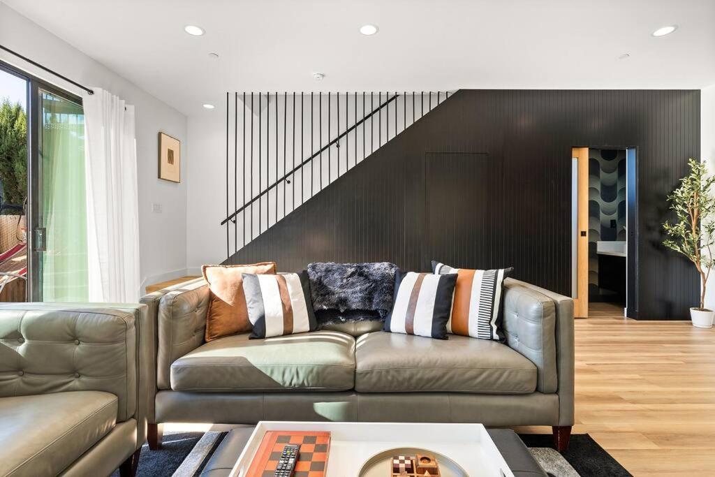 Rooftop 3b 3ba House Near Dodger Stadium And Dtla Holiday home